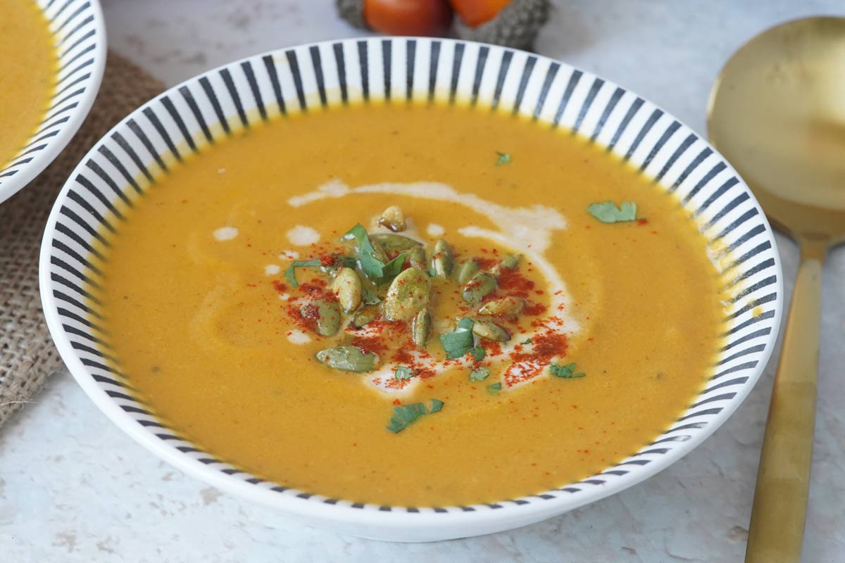 Easy Creamy Pumpkin Soup: Less Than 10 Ingredients for Comfort